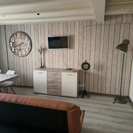 Apartment White House *