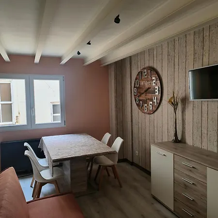 Apartman White House Burgo